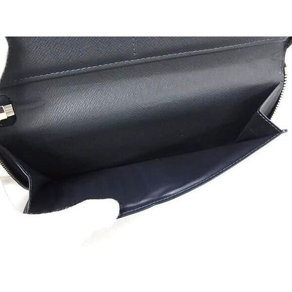 Louis Vuitton Wallet Zippy Wallet Vertical M30510 Blue Marine Taiga Men's Round - Picture 5 of 6